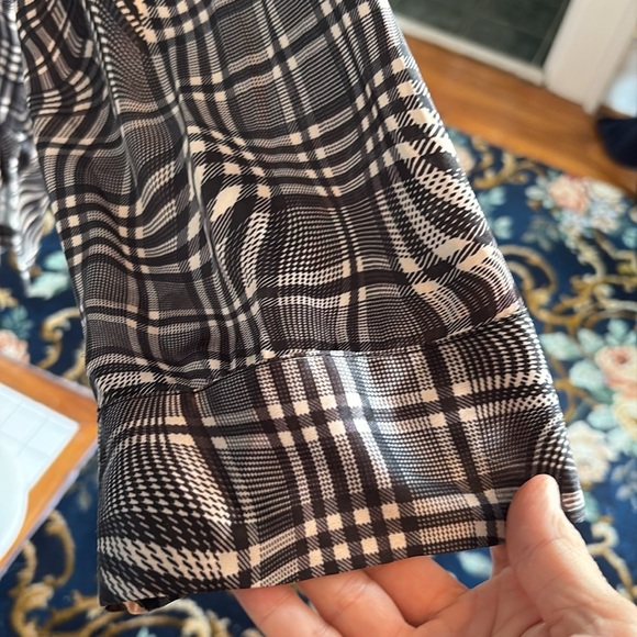 Urban outfitters Supernova Souvenir button down shirt. Worn once. Perfect shape. - Picture 8 of 10